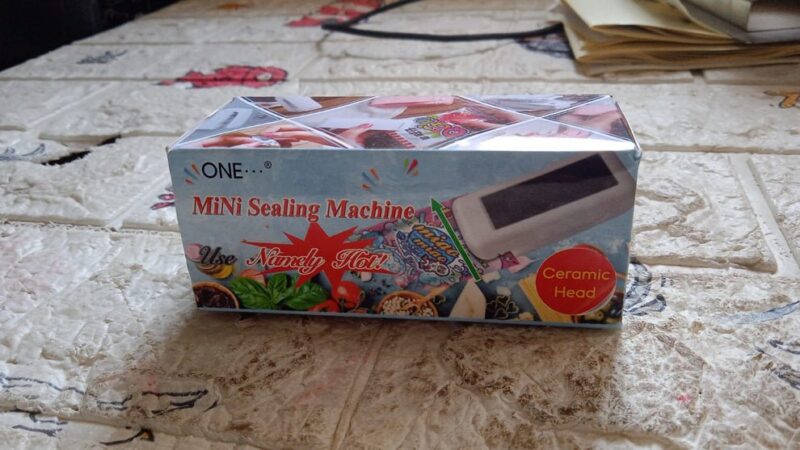 Portable Mini Handheld Sealing Machine for Plastic Bags (Battery Not Included) - Image 9